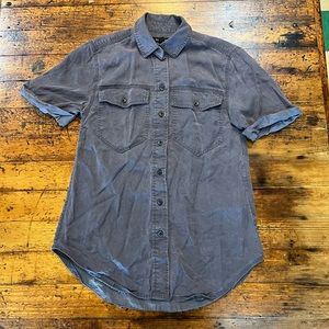 Banana Republic Grey Distressed Women’s Button Up. Size XS